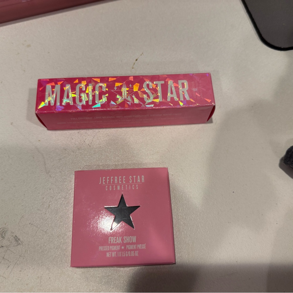 Jeffree Star set of 2 Magic Star foundation C9 Setting Powder - Freak Show
